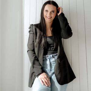 Meet your Posher, Brittany
